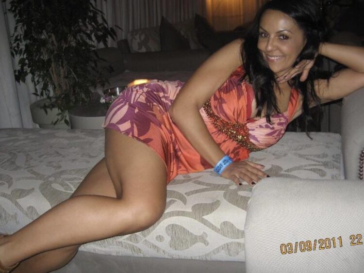 linda mertens feet 2