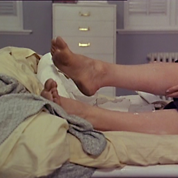 linda thorson feet 6