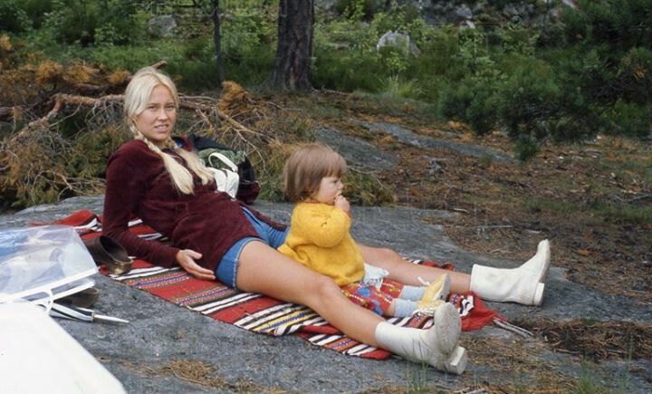 linda ulvaeus feet 1