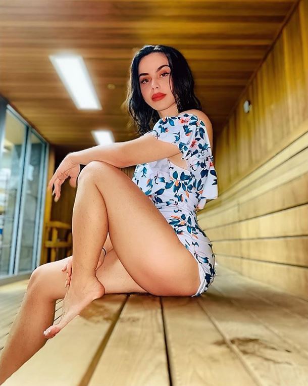 lindita halimi feet 4