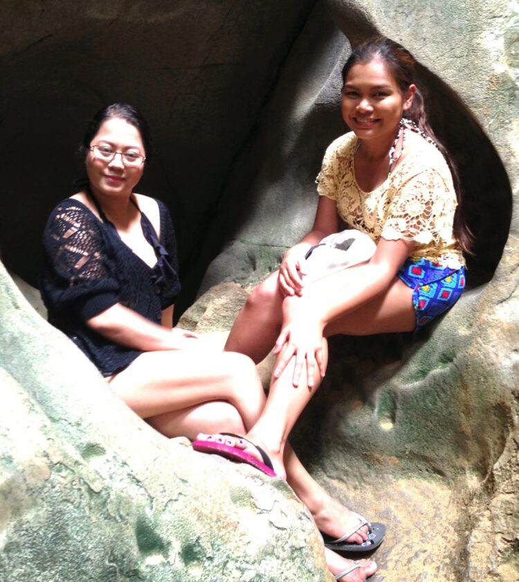 lindsay artillero feet 4