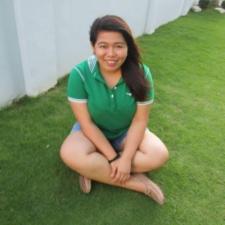 lindsay artillero feet