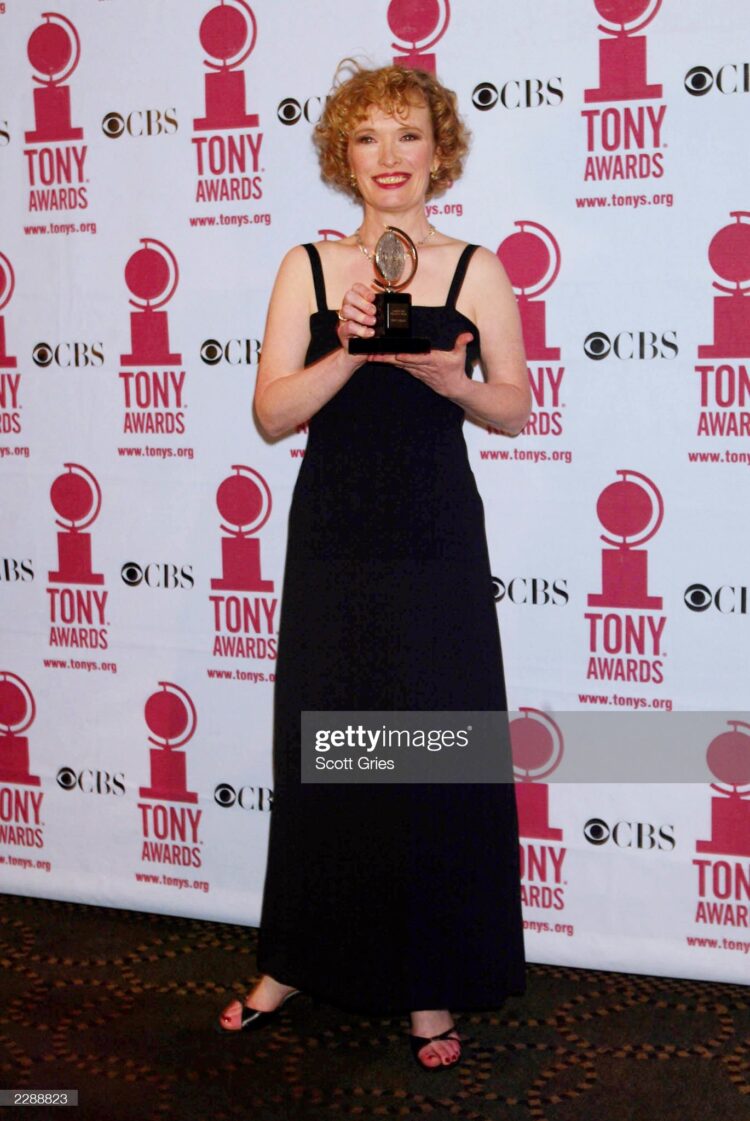 lindsay duncan feet 5