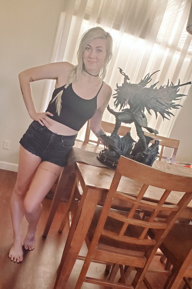 lindsay elyse feet 1