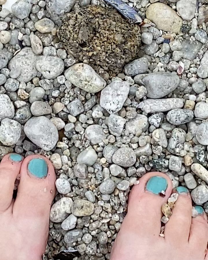 lindsay ostrom feet 1