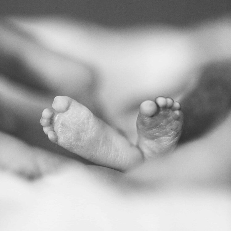 lindsay ostrom feet 4