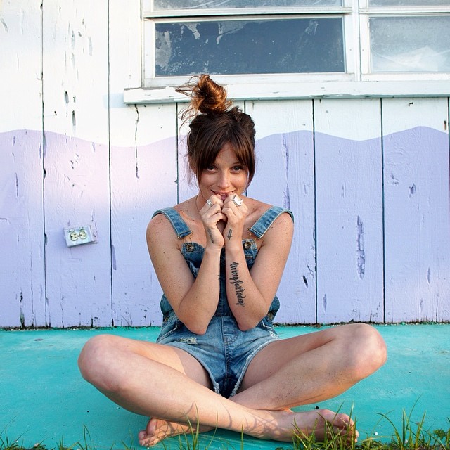 lindsay perry feet 1