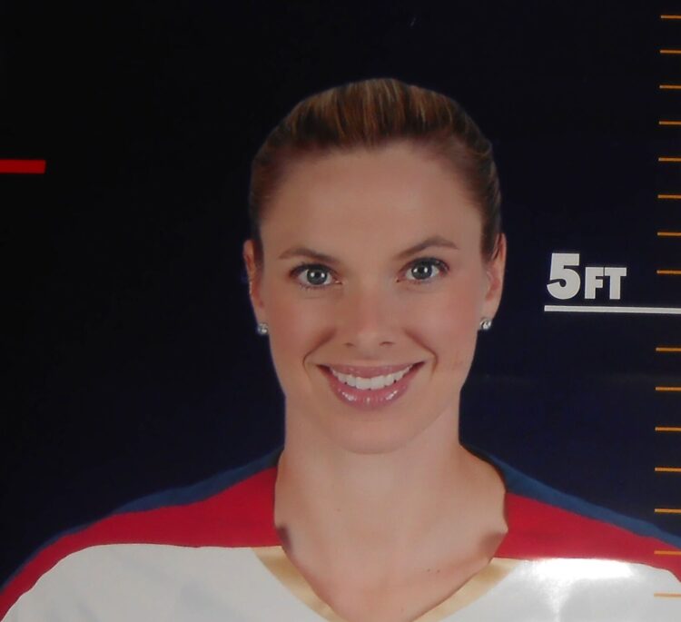 lindsay tarpley feet 5