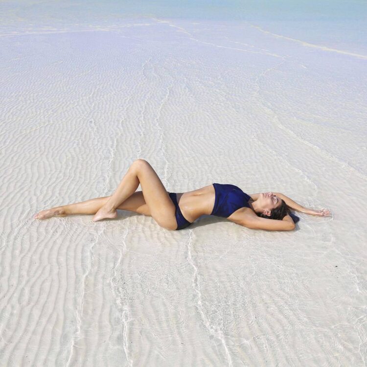 lindsey calla feet 3