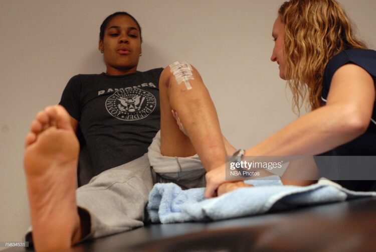 lindsey harding feet 1