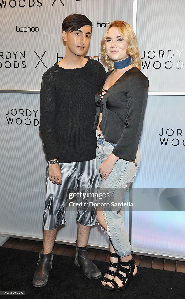 lindsey hughes feet 3