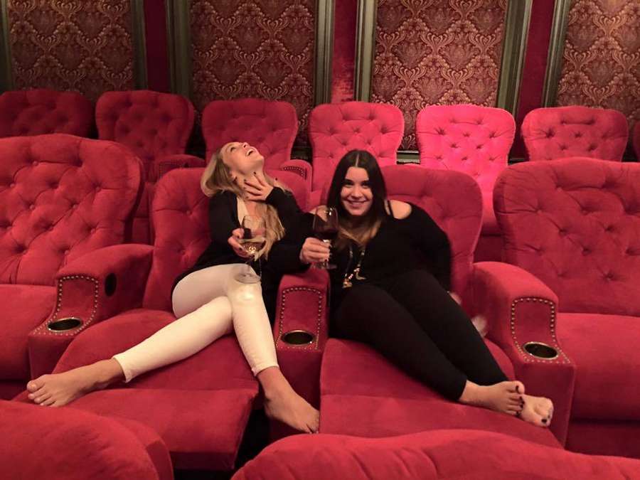 lindsey nicole feet 5