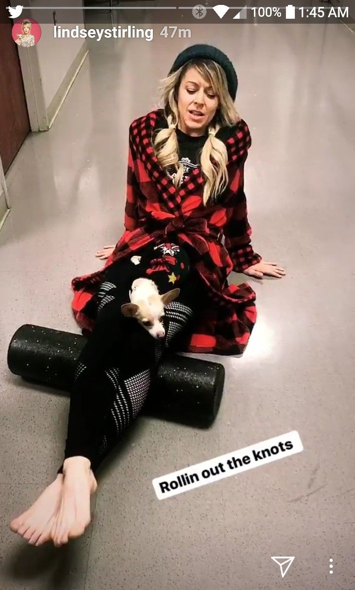 lindsey stirling feet 1