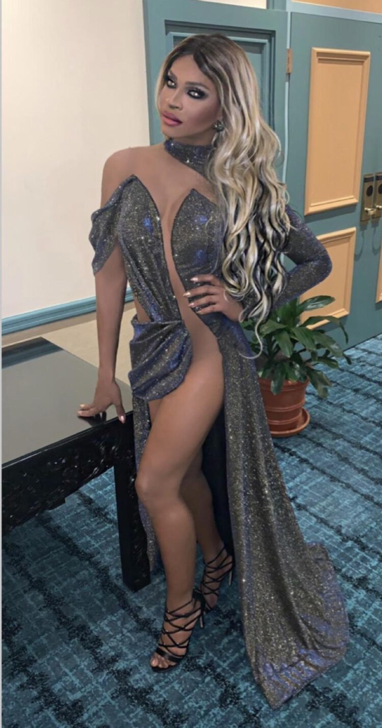 lineysha sparx feet 4