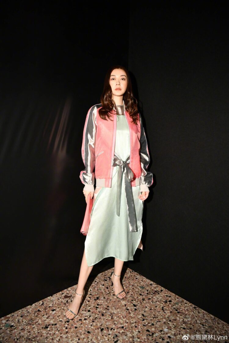 lingyi xiong feet 2 scaled