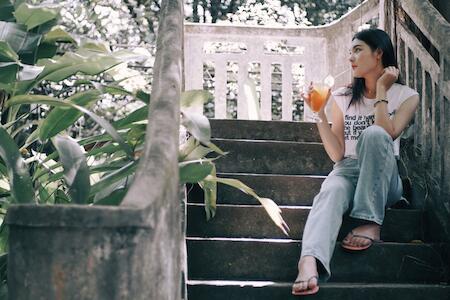 linka angelia feet 6