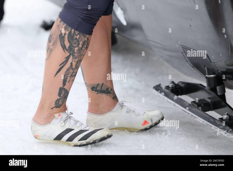 lisa buckwitz feet 5