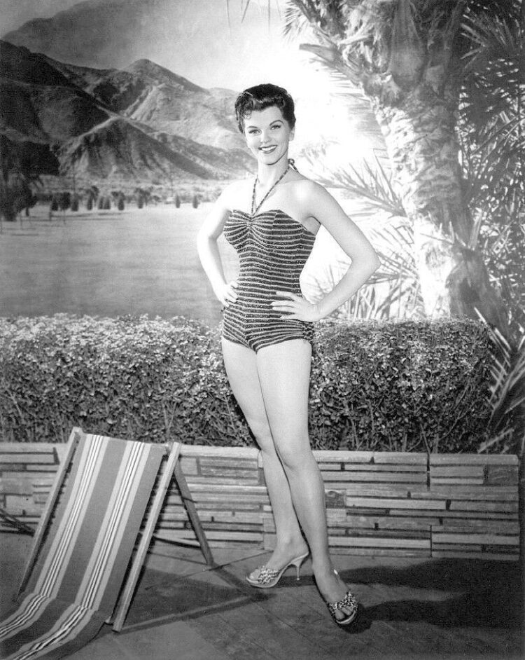 lisa gaye feet