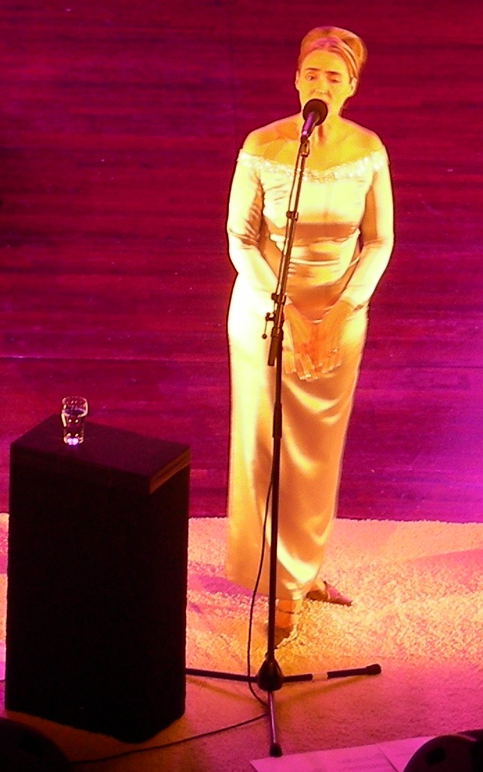 Lisa Gerrard Feet