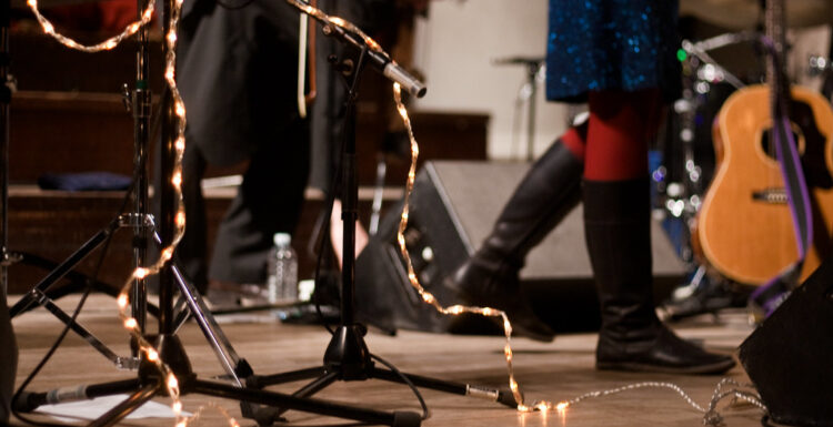 lisa hannigan feet 3