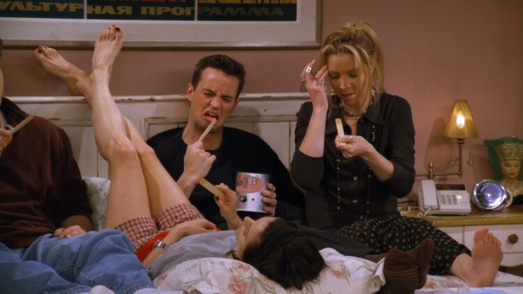 lisa kudrow feet 3