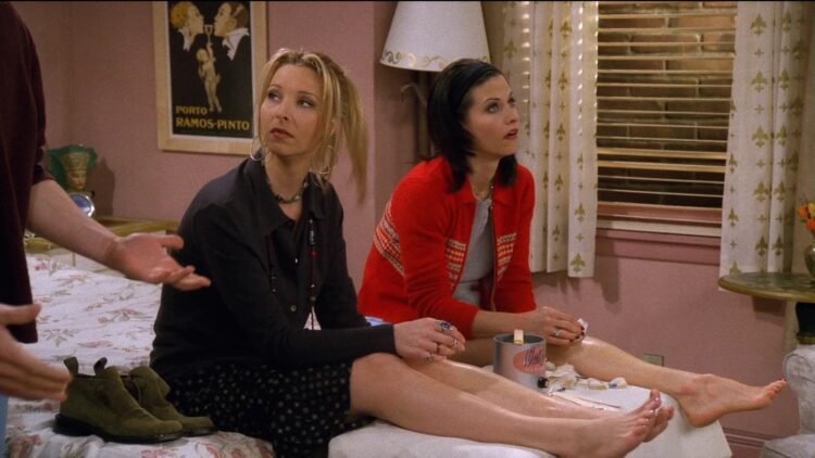 lisa kudrow feet 5