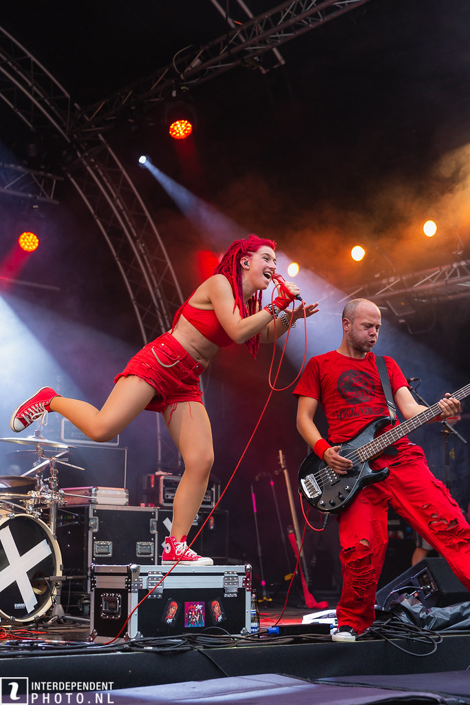 lisa marie bass feet