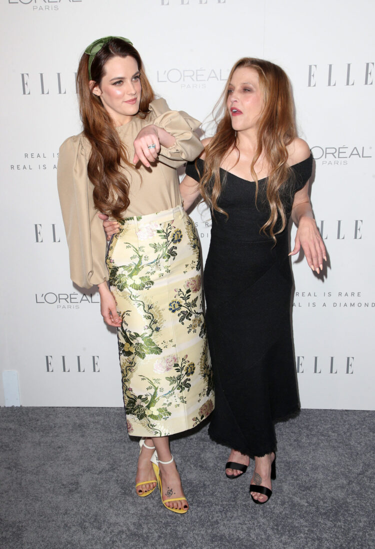 lisa marie presley feet 6 scaled