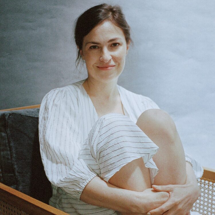 lisa nicole brennan jobs feet 2