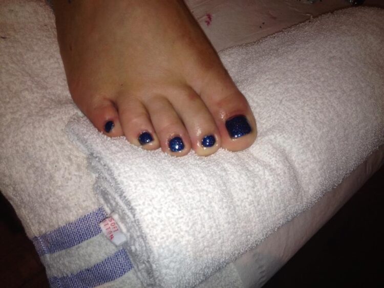 lisa riley feet