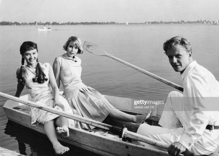 liselotte pulver feet 5