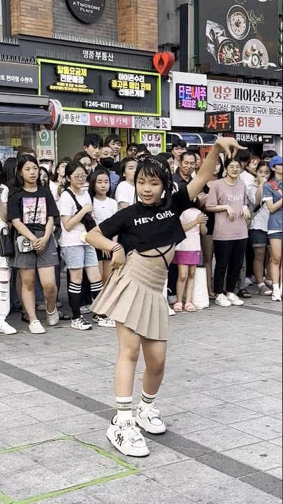 lita rinrapat feet 2