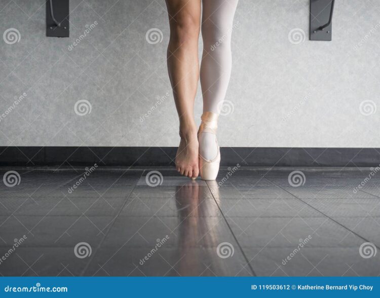 livinha bernarde feet 3