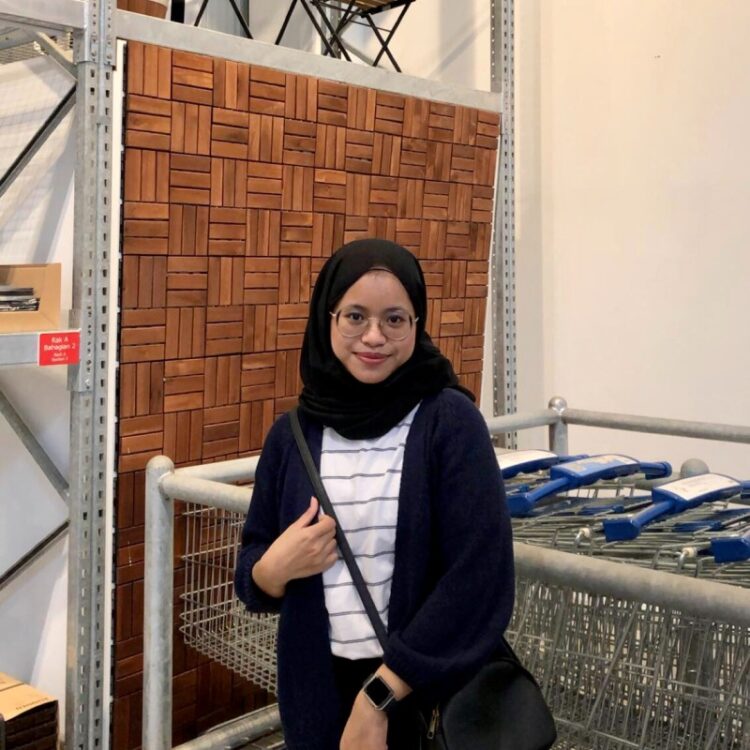 liya maisarah feet 2