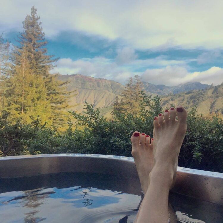 liz goldwyn feet