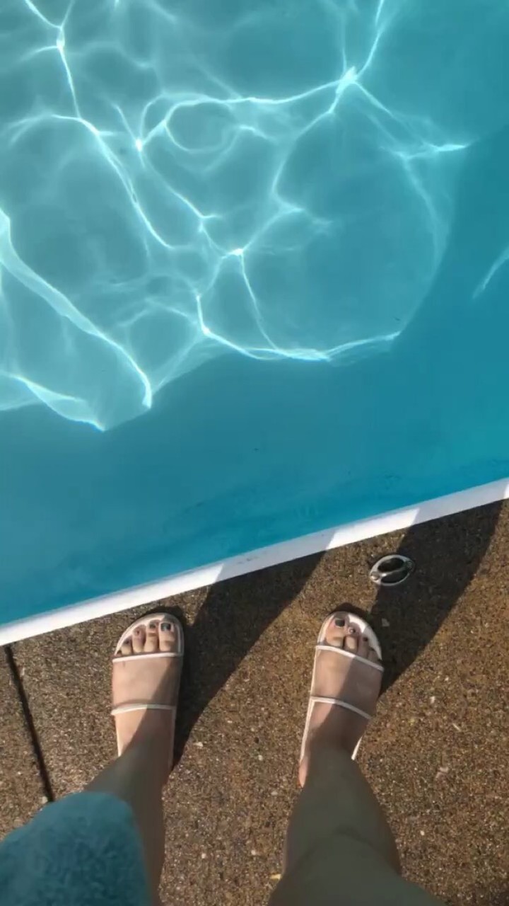 liz harlan feet 1