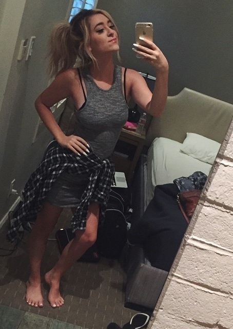 liz mace feet 2
