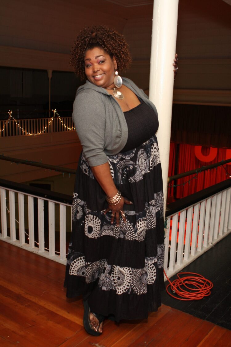 liz mikel feet scaled