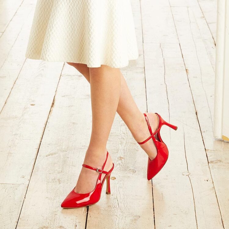 liz stewart feet 5