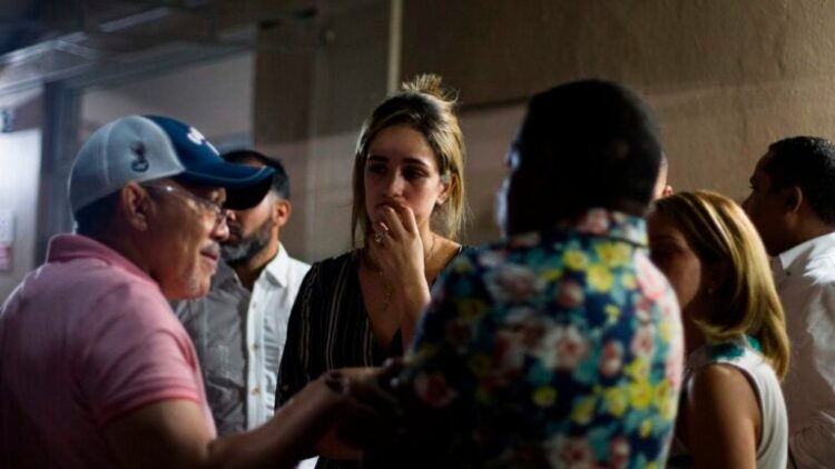 liza blanco de lopez feet