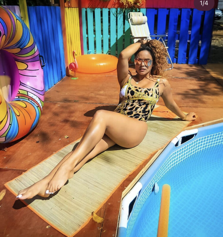 liza hernandez feet 4