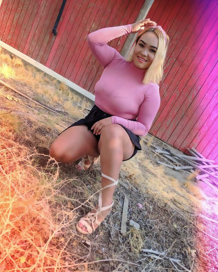 lizbeth villa feet 1