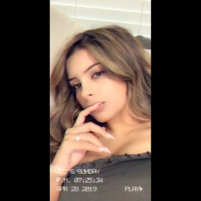 lizbeth villa feet 5