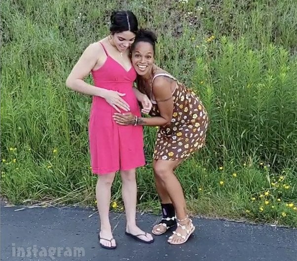 lizzie kommes feet 1