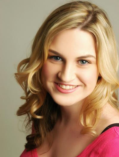 lizzie waterworth feet 1