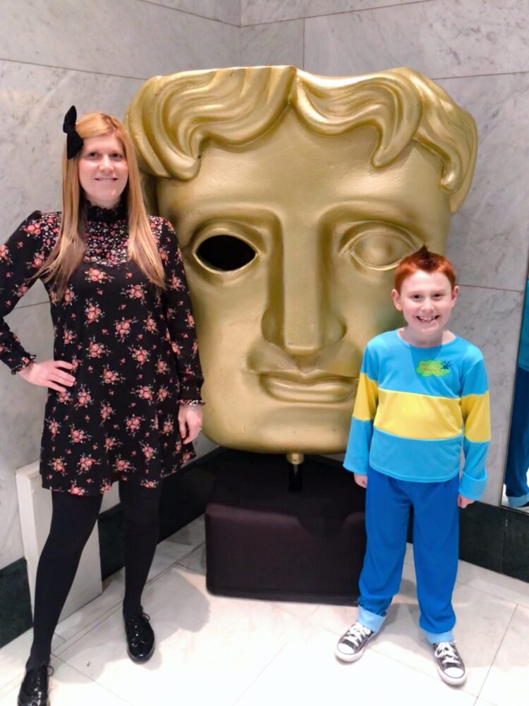 lizzie waterworth feet 6 scaled