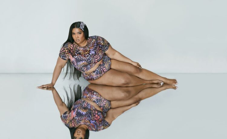 lizzo feet