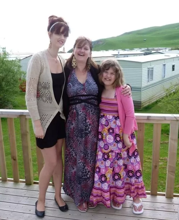 lizzy groombridge feet 5