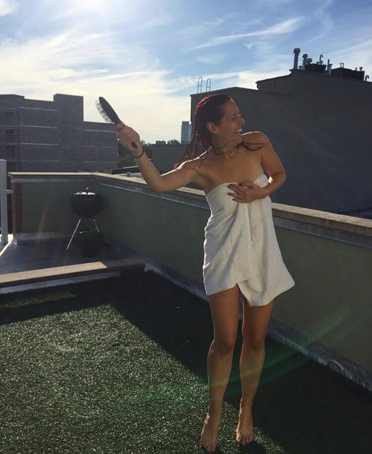 lizzy plapinger feet 3