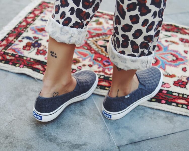 lizzy van der ligt feet 4